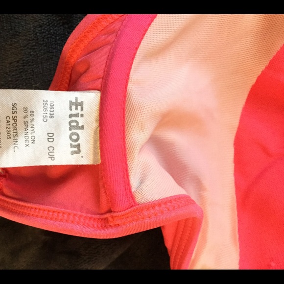 Bright pink swim suit - Picture 4 of 5